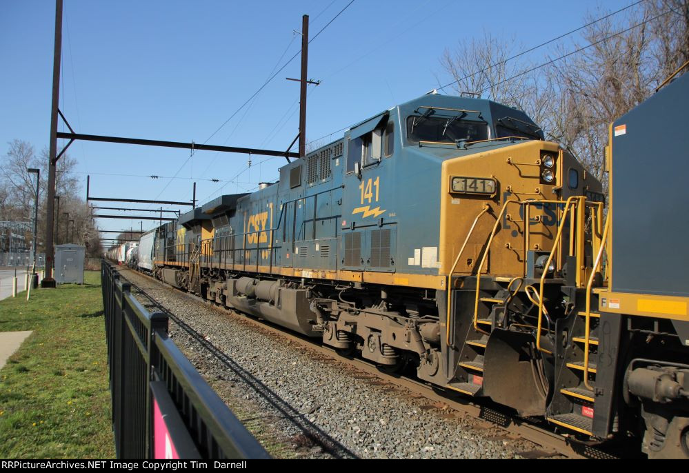 CSX 141 third on M404